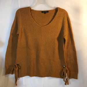 Love Tree Lt. Brown V-neck Tie at Hips Sweater